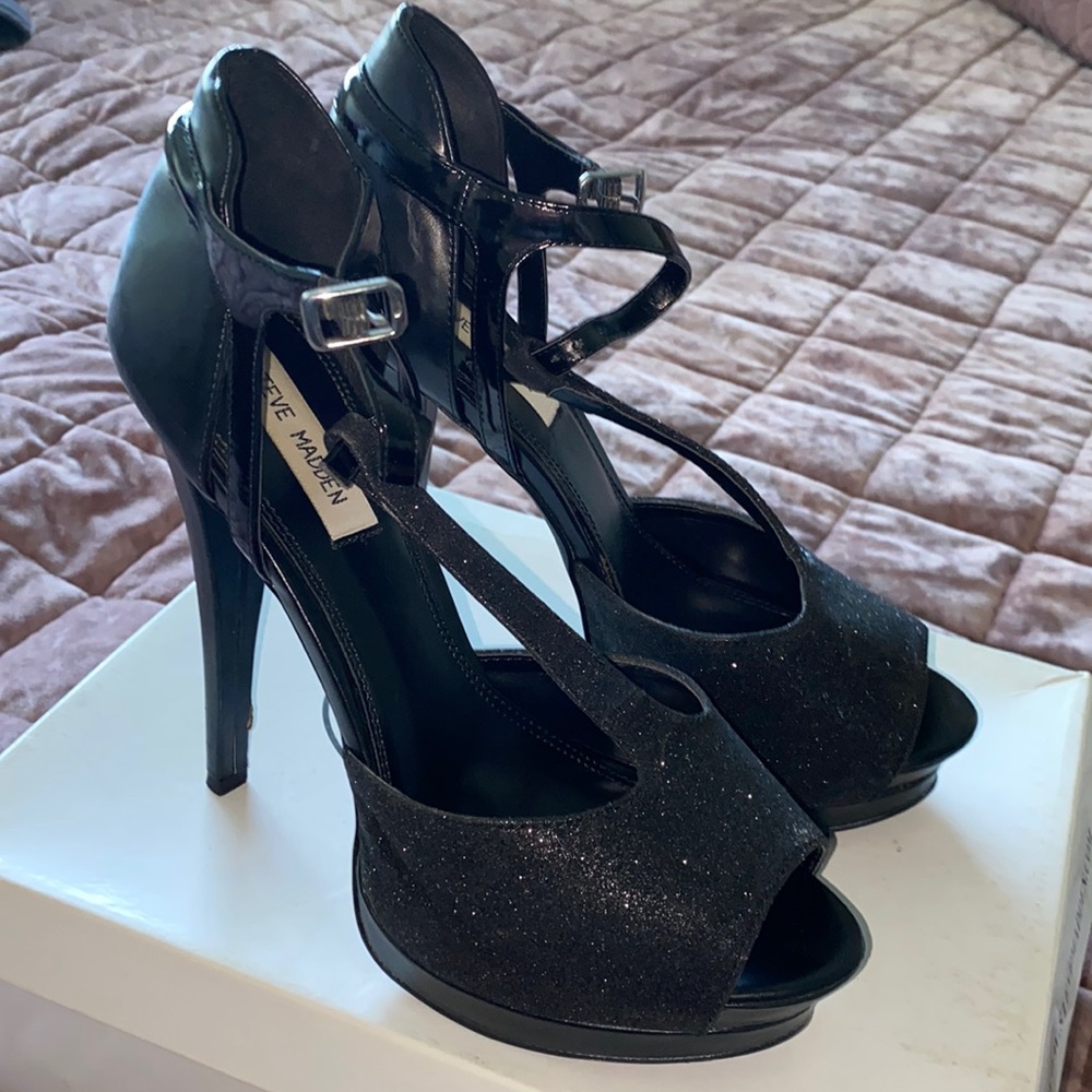 Steve Madden Palmer Black Glitter Pumps